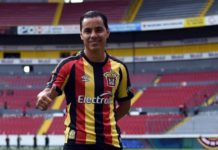 Omar Bravo regresa al fútbol