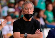 Ariel Holan renuncia como DT del León